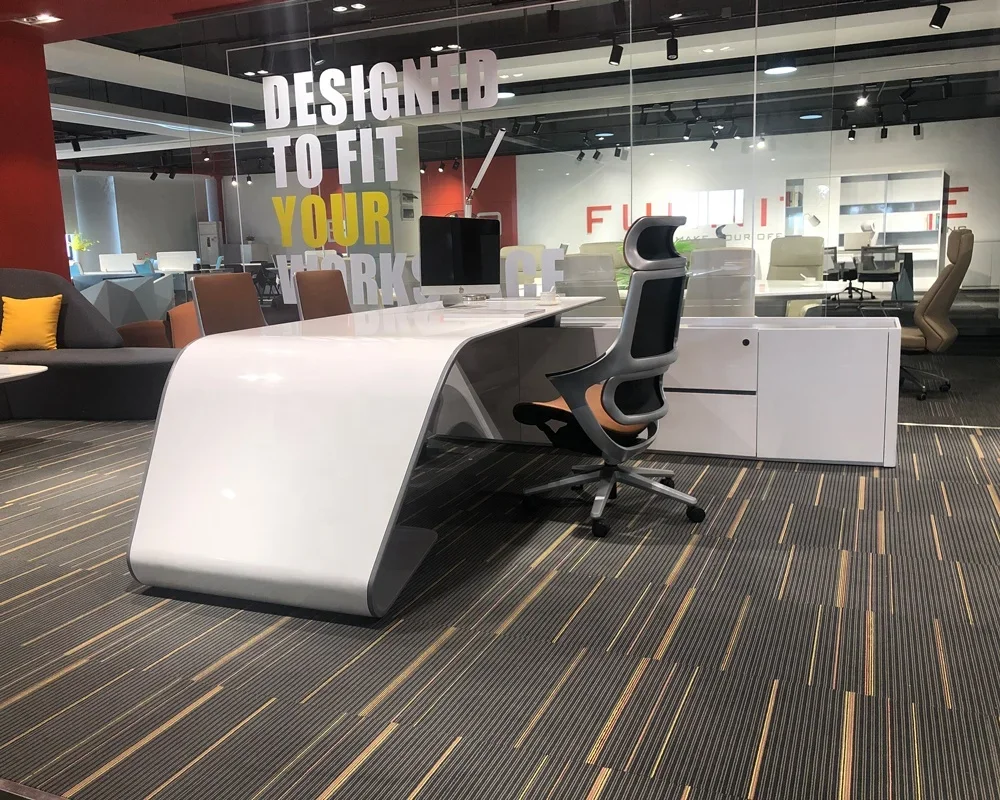 Office Tech And Management - 2026 CEO Wireless Charging L Shape
